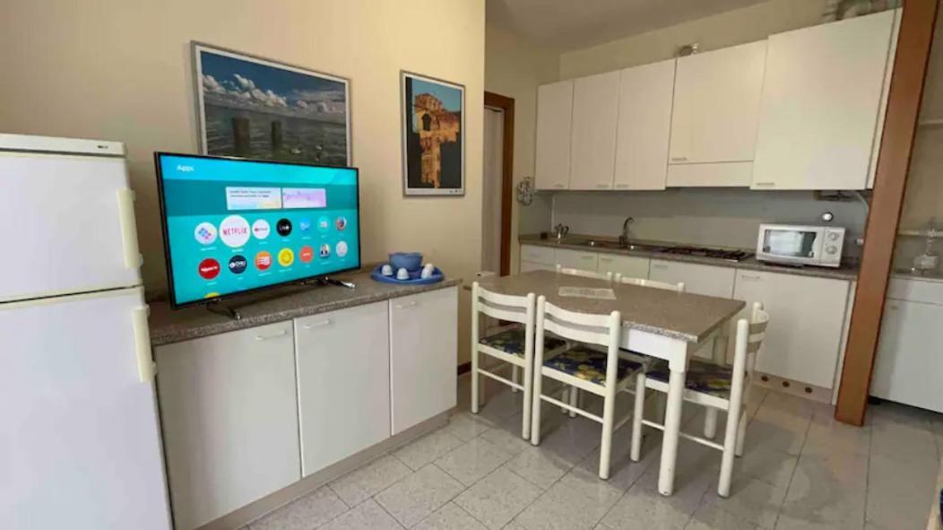 Free Parking - Blue Apartment Vicino Al Centro Sirmione Extérieur photo